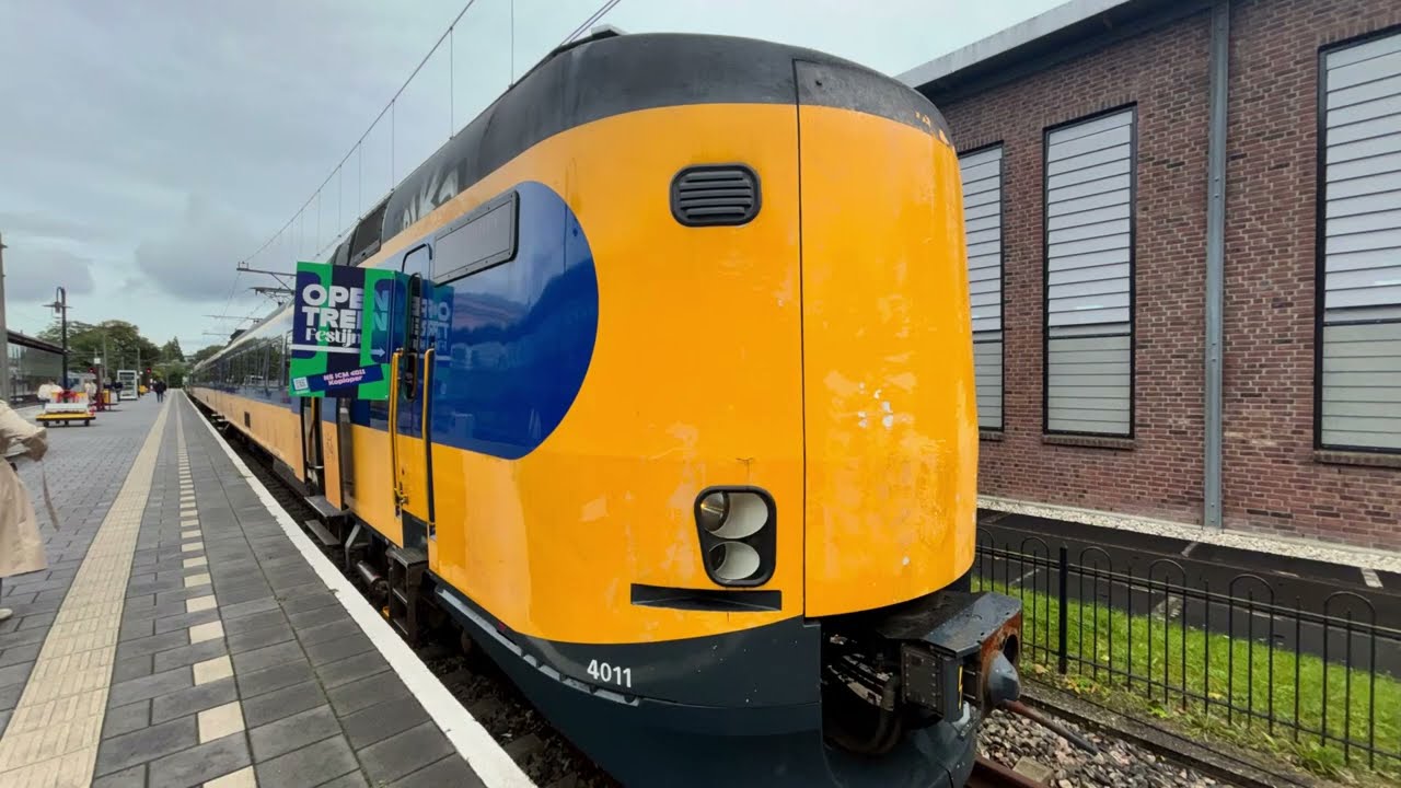Open Trein festijn 2025 lopen door de 4011 ICM Koploper 
