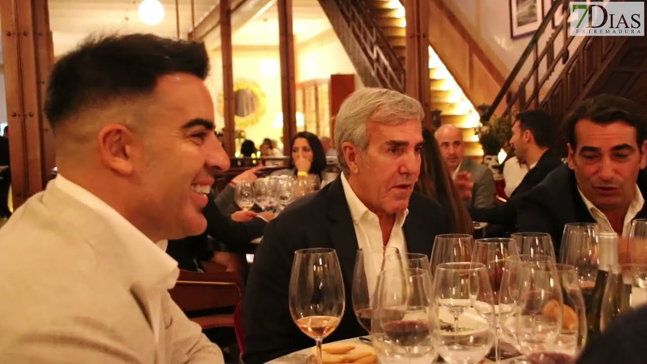 LAS TRES CAMPANAS ACOGE UNA NUEVA CATA MARIDAJE: BODEGAS CEPA 21 CON JOSÉ MORO