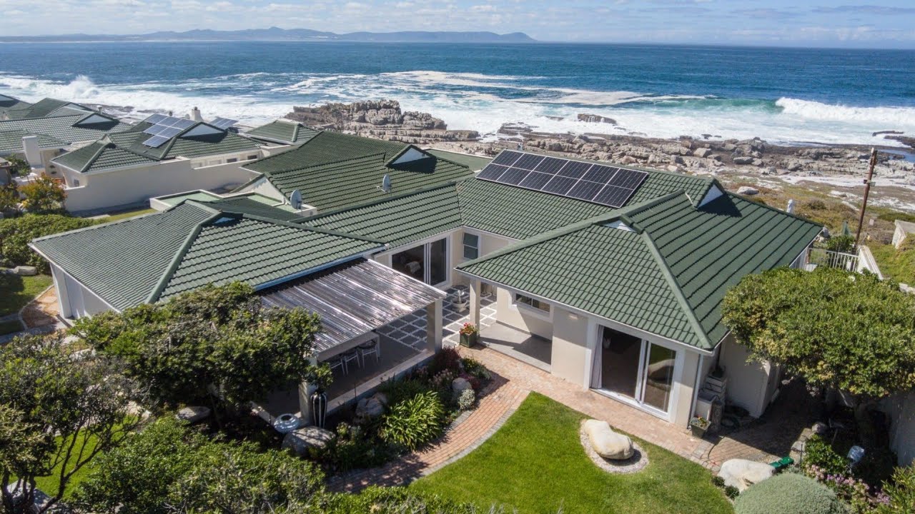3 bedroom house for sale in Westcliff, Hermanus | Pam Golding Properties | Pam Golding Properties