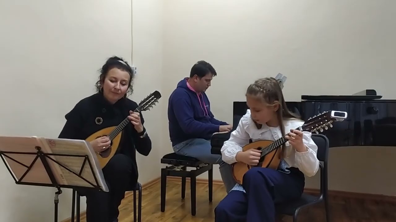 С. Лаврик 