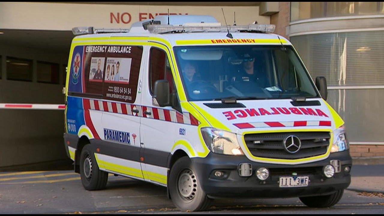 Vic ambulance plans industrial action