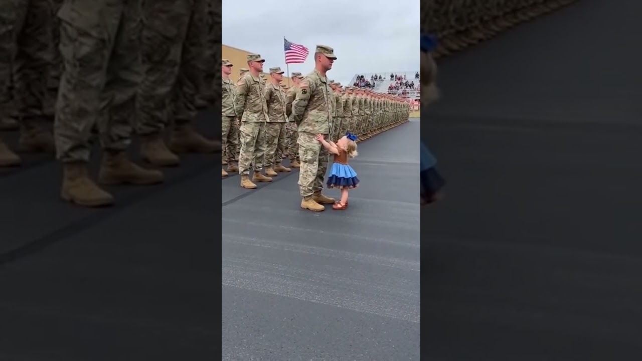 Toddler Runs to Soldier Dad During Ceremony 😭❤️ #emotionalvideo #military #familylove #shortsfeed