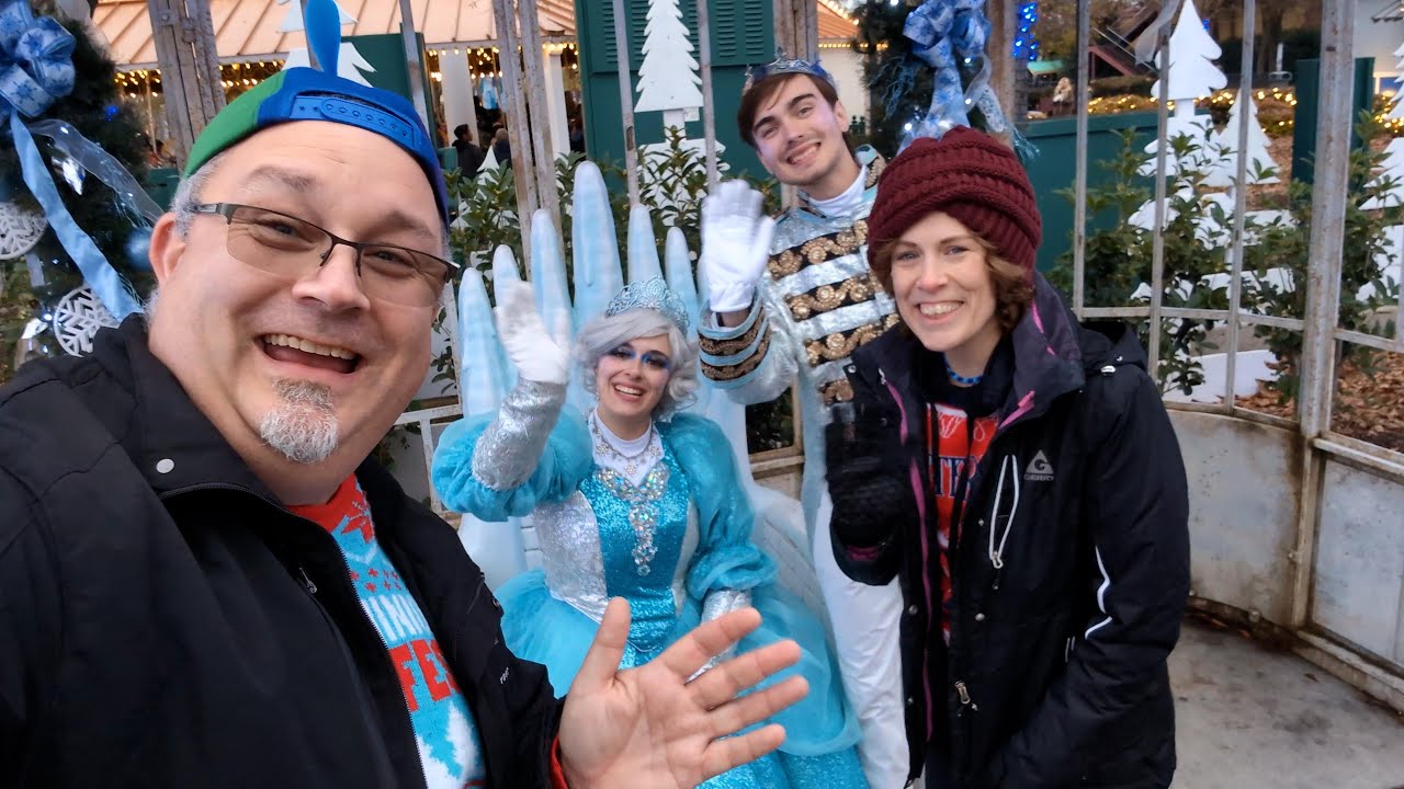 Впервые на зимнем фестивале в Carowinds! | Побег от снега и видеоблог о поездке