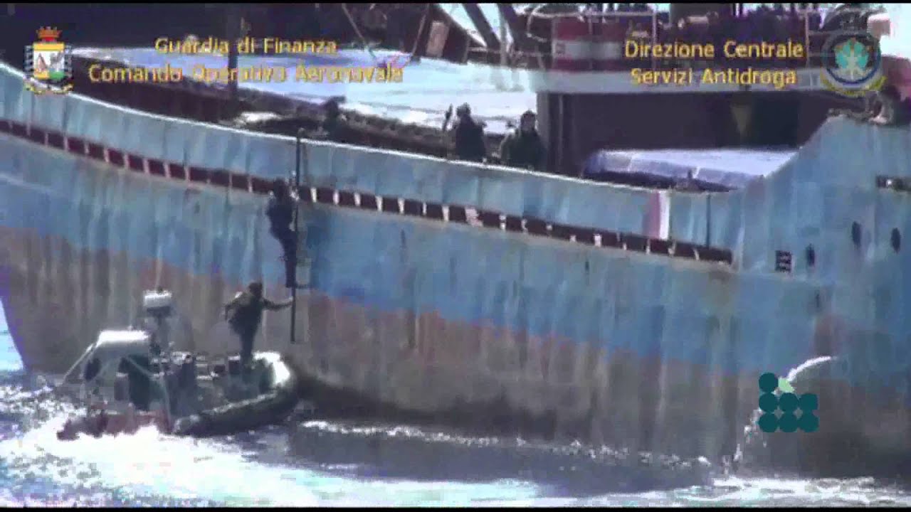 Sequestrata in acque internazionali una nave  circa 12 tonnellate di hashish