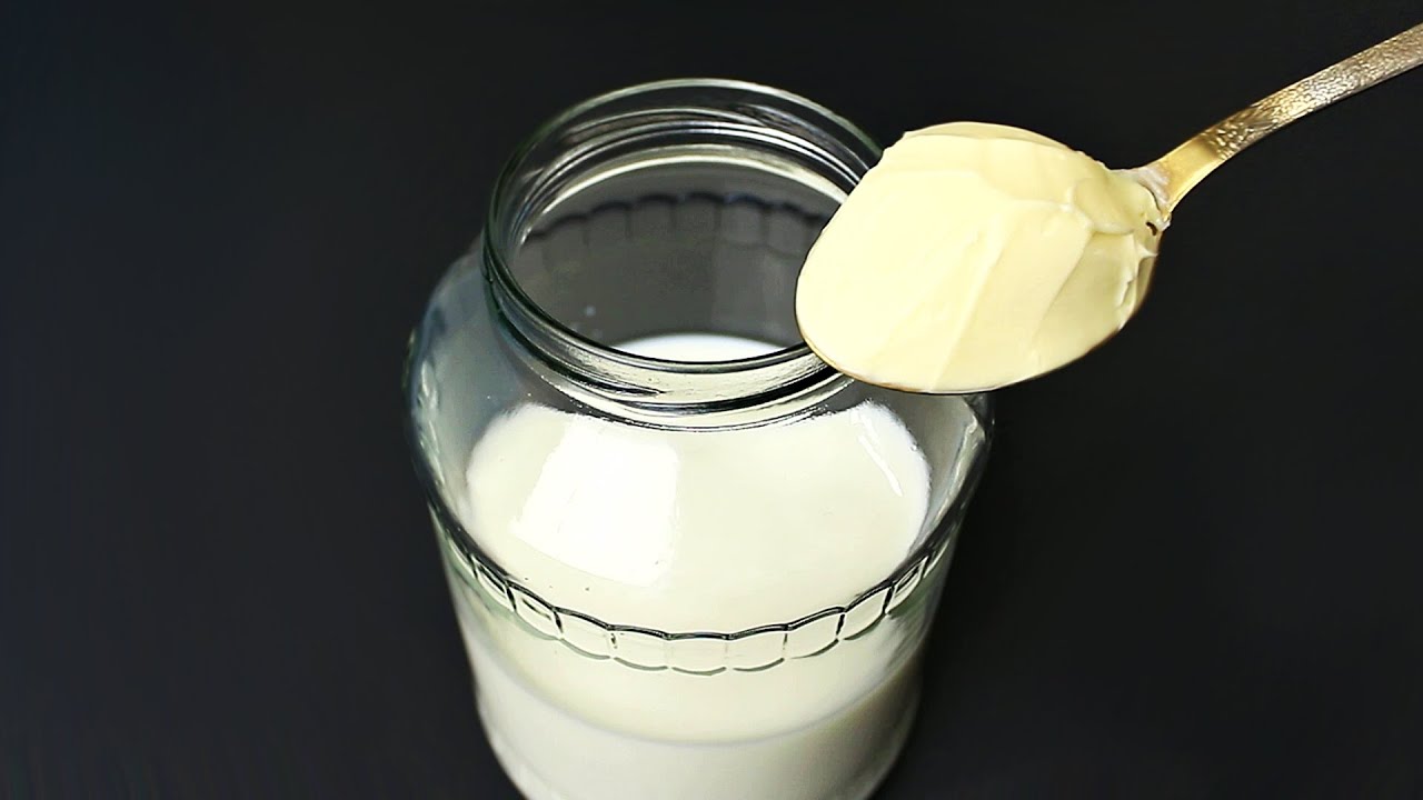 Fügen Sie einfach Butter zu 1 Liter Milch hinzu! Ein paar Leute kennen dieses Geheimrezept