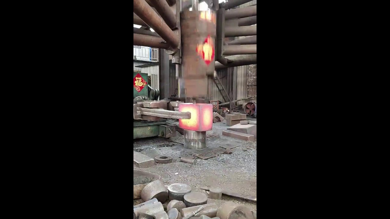 LIVE: Immersive Forging Experience