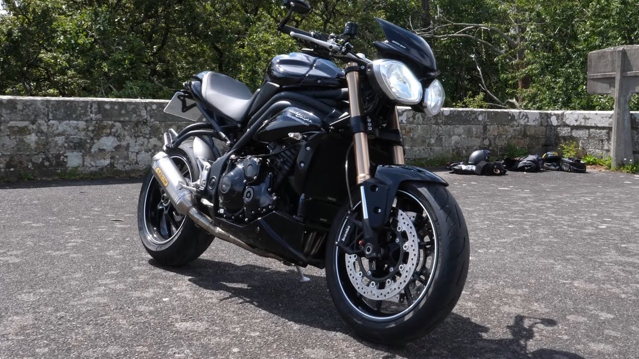 TRIUMPH SPEED 1050 EDITION 94 /  Un moteur rempli de puissance !   N°272