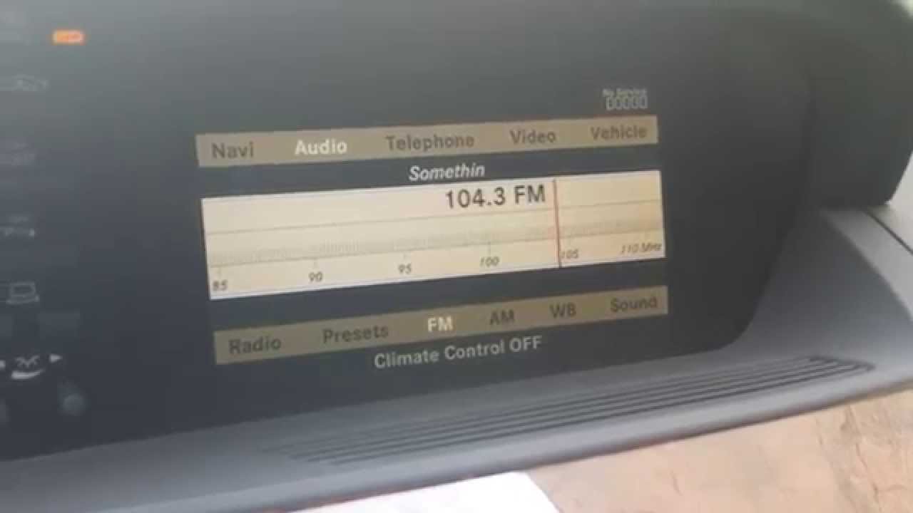 Как устранить неполадки аудиосистемы и оптоволоконного кабеля Mercedes S550 2007 года