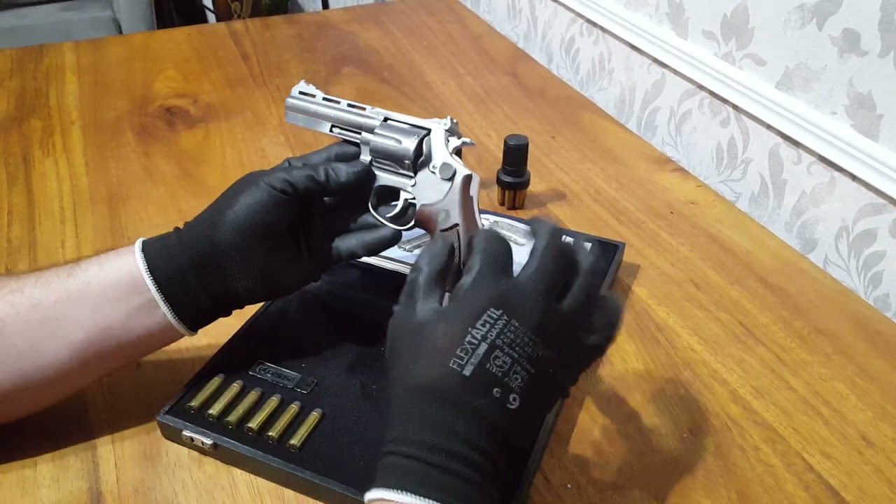 revólver Rossi 851 cal 38 4 polegadas inox.
