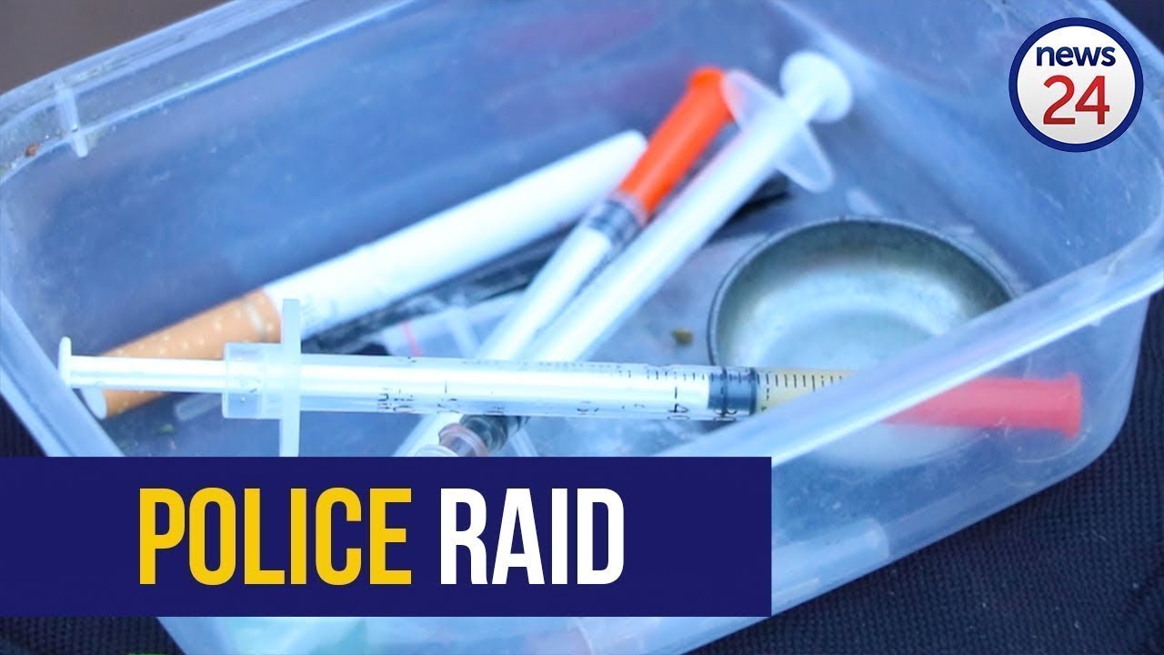 WATCH: SAPS seize knives, guns and drugs in Hillbrow raid