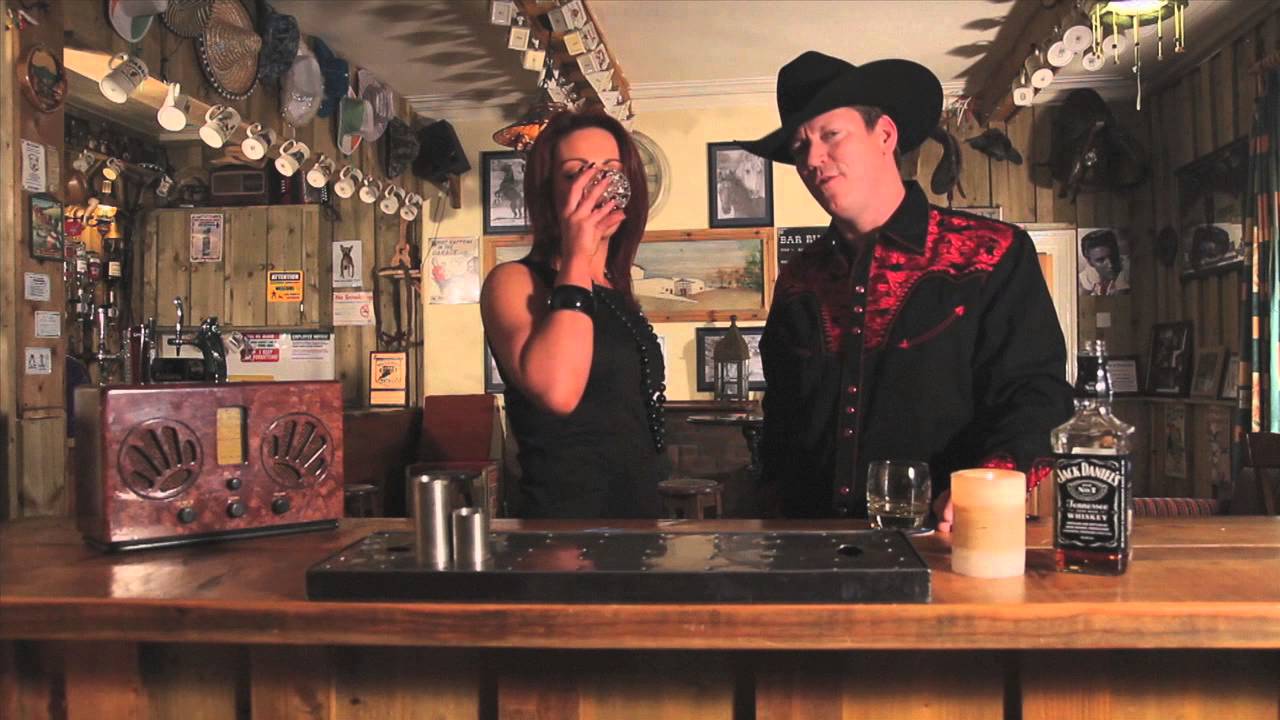 Robert Mizzell - Papa Loved Mama (Music Video)