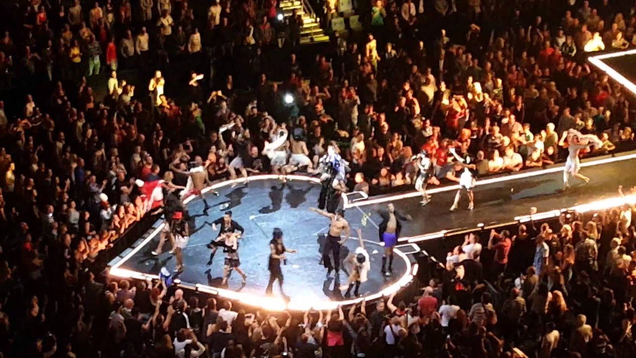Holliday Madonna rebel heart tour quebec city
