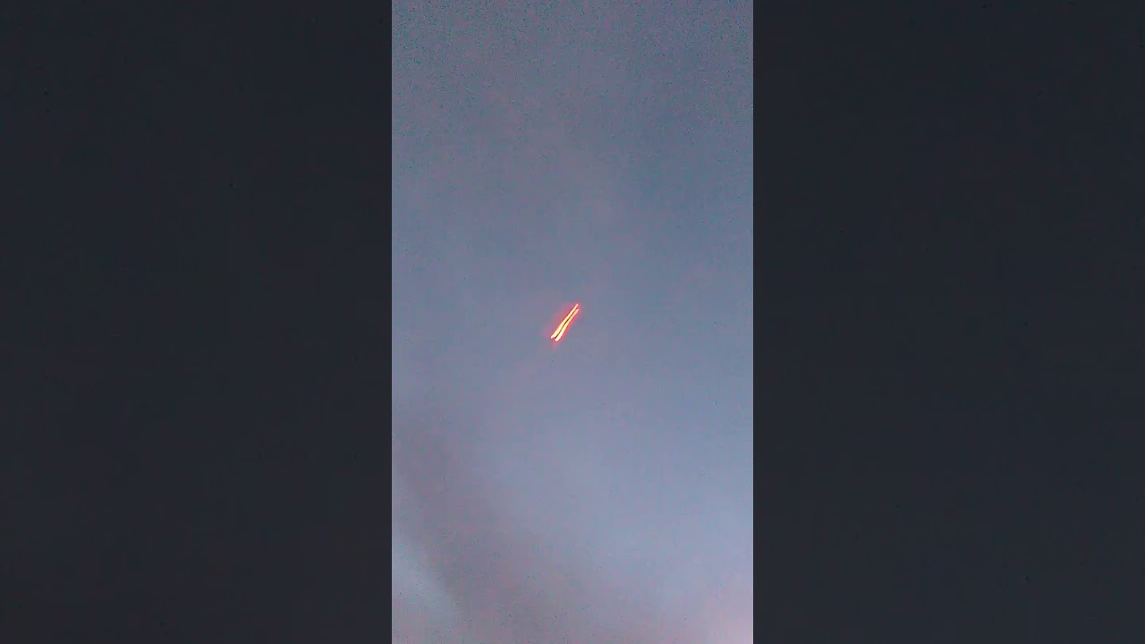 drone n with red light