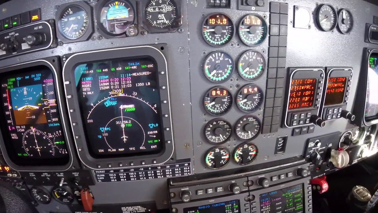 Tuor pelo Cockpit do Hawker 400 a 40000 p&eacute;s(FL400) VOAR &Eacute; VIVER