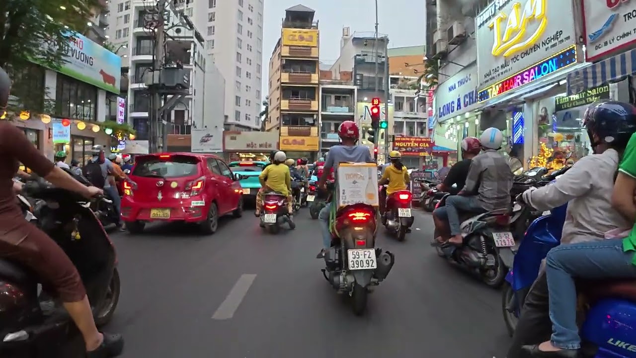 Saigon - Off we go!