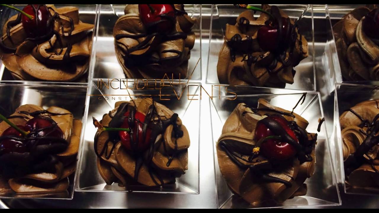 Candy bar pentru evenimente deosebite Constanta, candy bar personalizat Constanta 0728955745