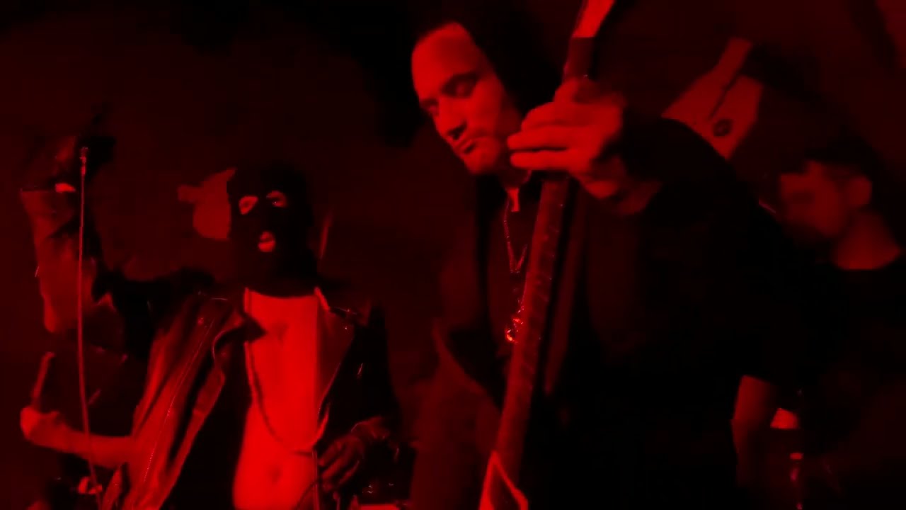 Serpent Noir : Complete Show Live In Paris