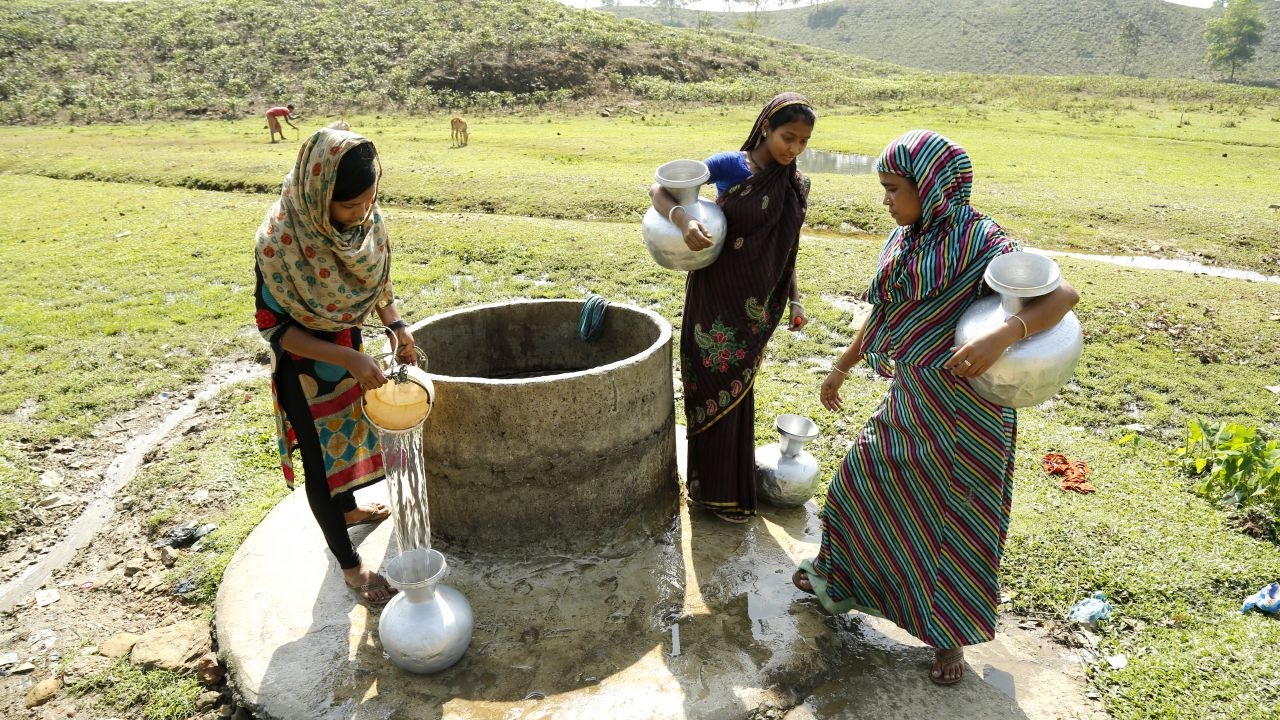 Water empowers Bangladesh's tea workers