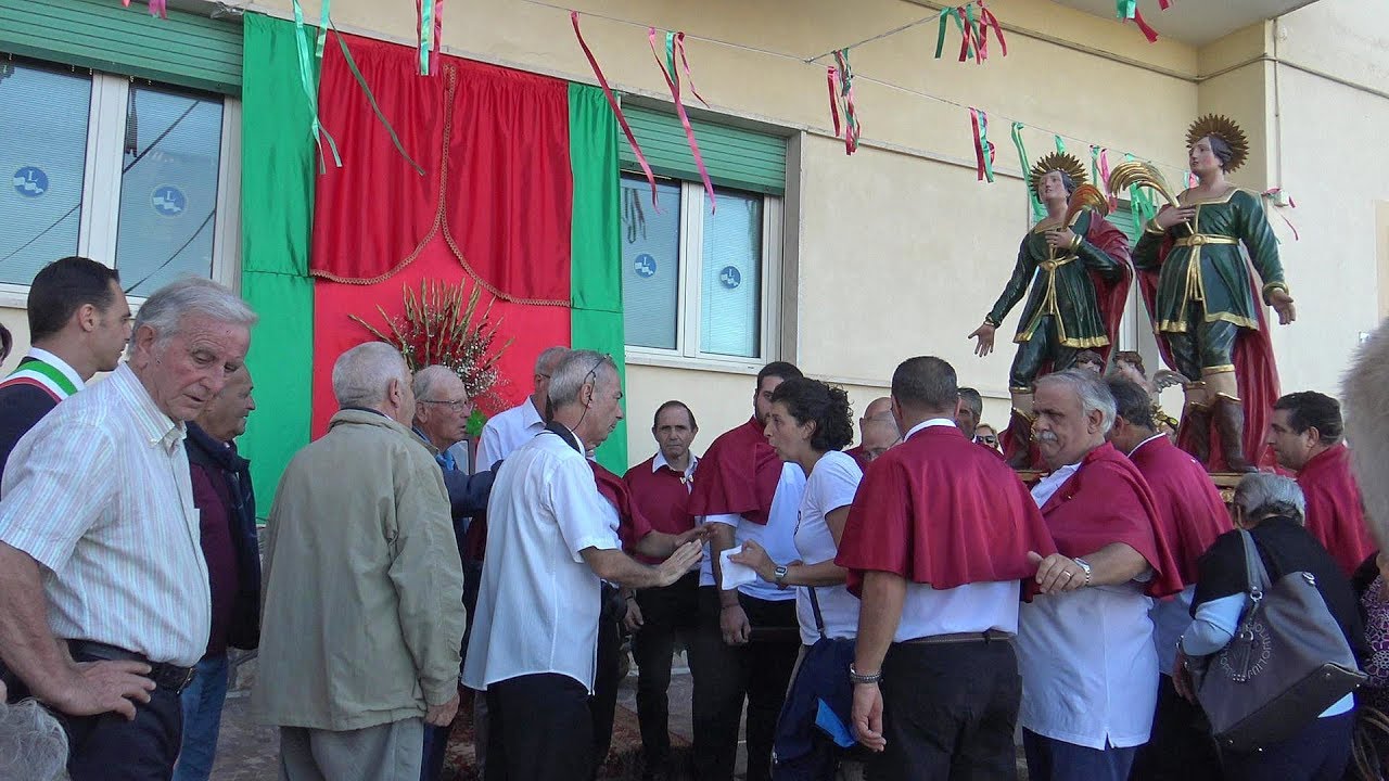 Solenne Processione dei SS. Cosma e Damiano per le vie della città