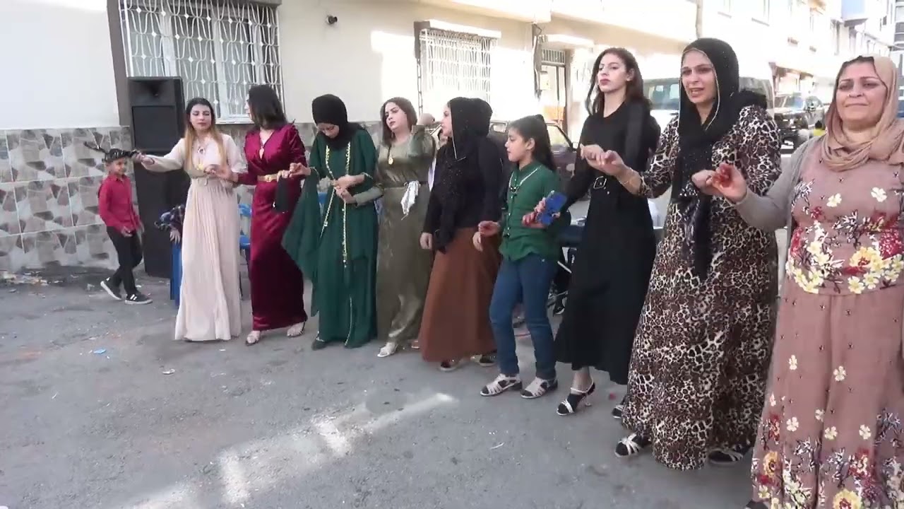 DOM AŞİRETİ DÜGÜNÜ FEVZİ DİŞÇİOGLUNUN OĞLU BURAKCAN dişçioglu ve menekşe dişçioglunun dügünü