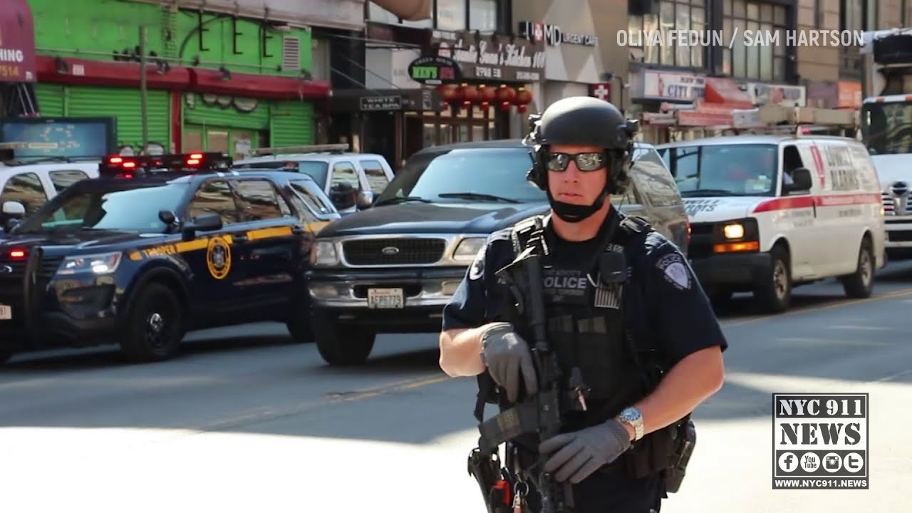 NYPD Bomb squad investigates suspicious device