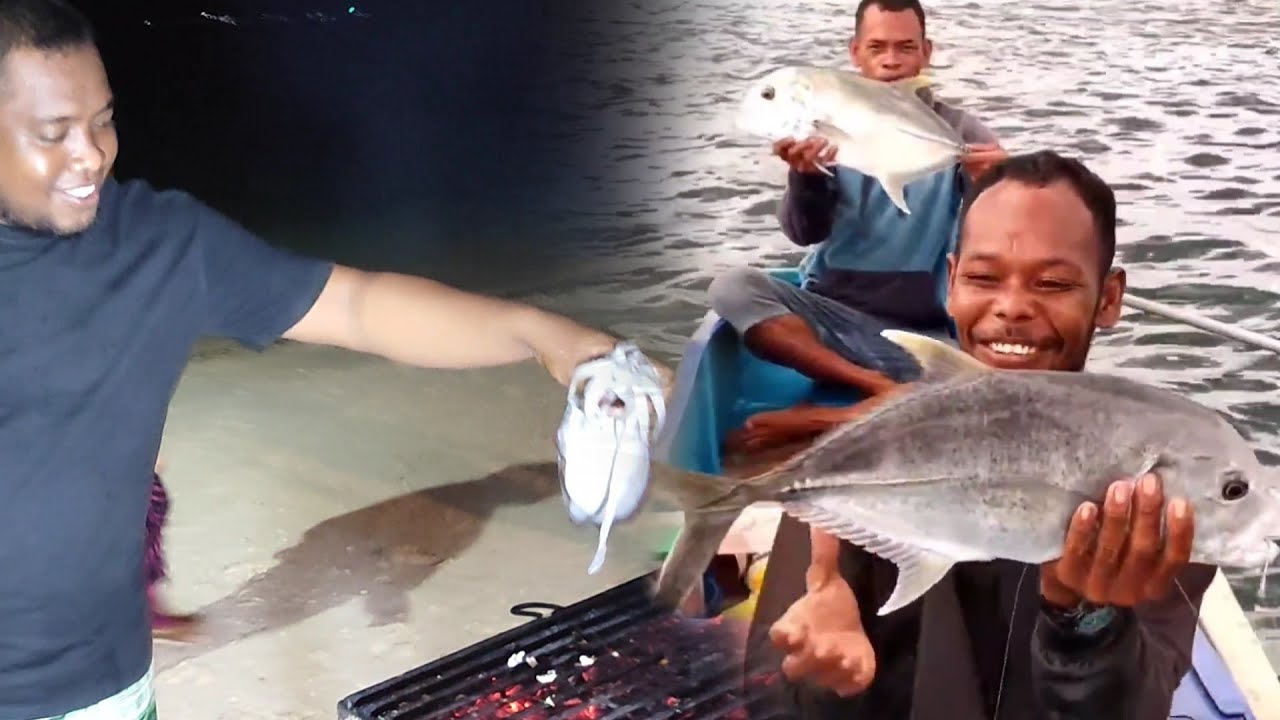 Lagi Mengolah ikan Hasil Pancingan, Tetiba saja Sotong Datang Menyerahkan diri Utk Ditombak,