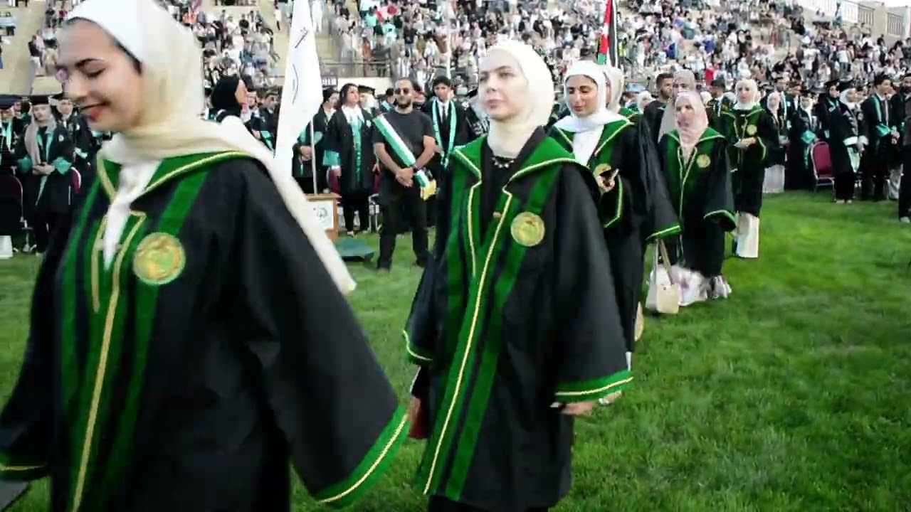 جامعة الزيتونة الأردنية تحتفل بتخريج الفوج التاسع والعشرين من طلبة الفصل الصيفي جزء 1