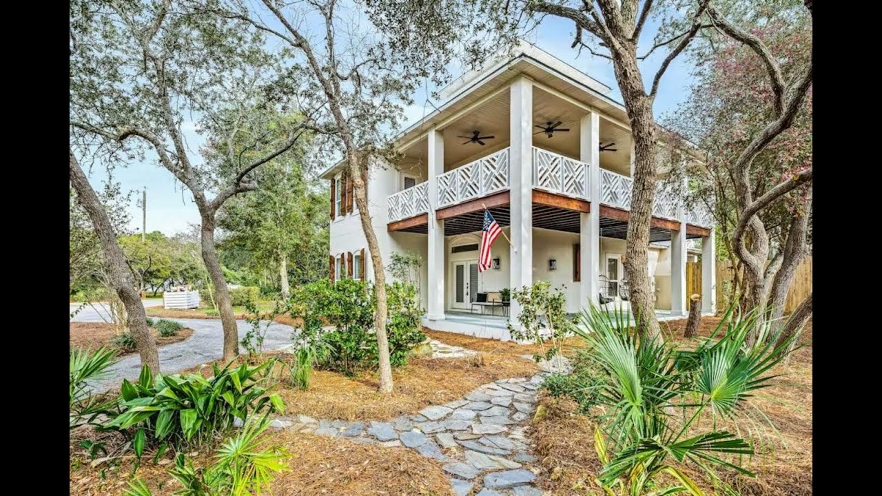 Renovated Coastal Retreat With Oversized Lot Near Beach