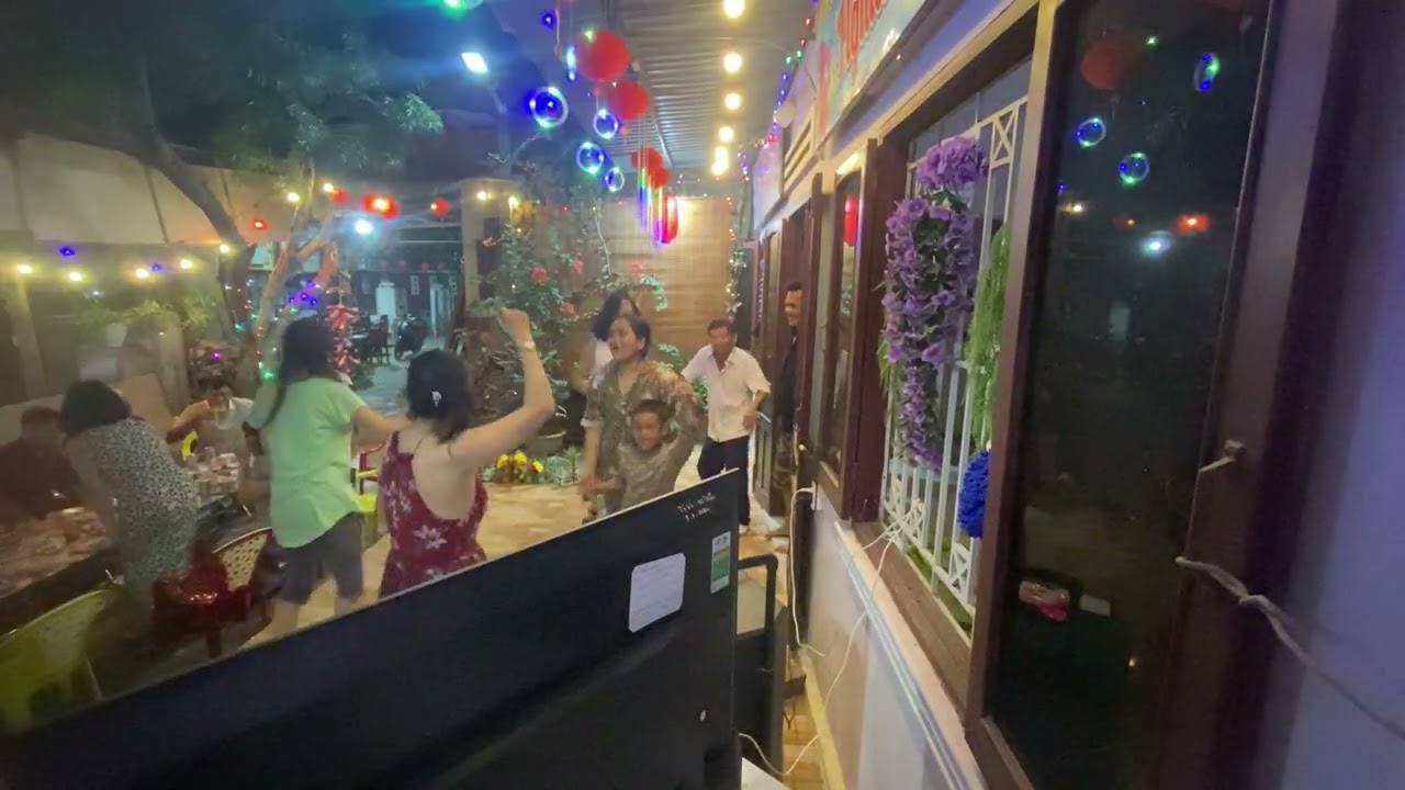 Đêm mùng hai