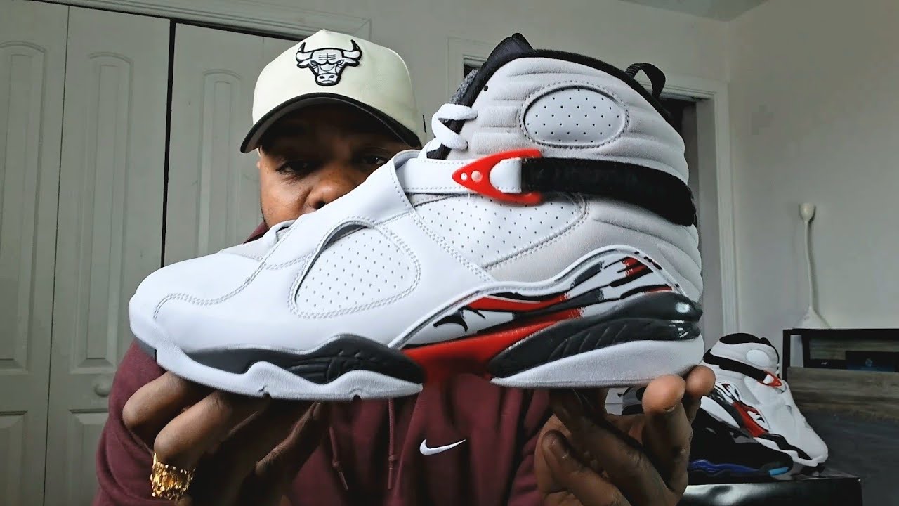 The Perfect Way to Close 2025! Air Jordan 8 Bugs Bunny (Chicago)