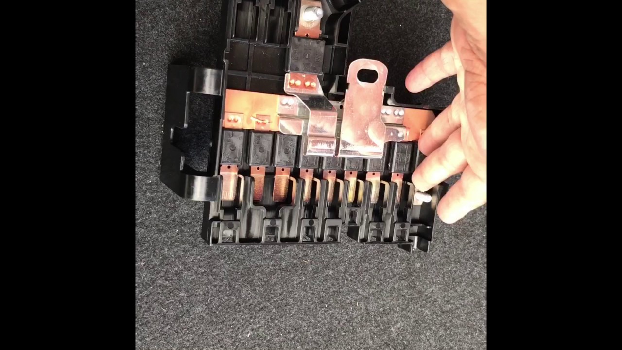 BMW 535i F10 Battery Power Distribution Panel