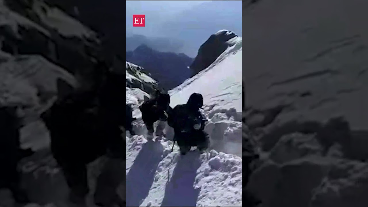 BSF troops patrolling near LoC in Kashmir amid bone-chilling cold wave, watch the video!