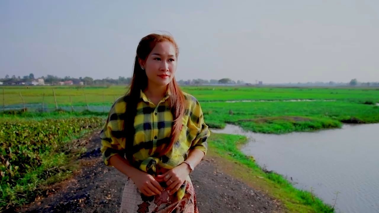 อย่าลืมตัว ຢ່າລືມຕົວ/( COVER  สายัณห์ สัญญา ( ลูกทุ่งเรือนแก้วชุดที่ 1) ลอนนี่ นิรันดร ເຈັດແສນຊາວ