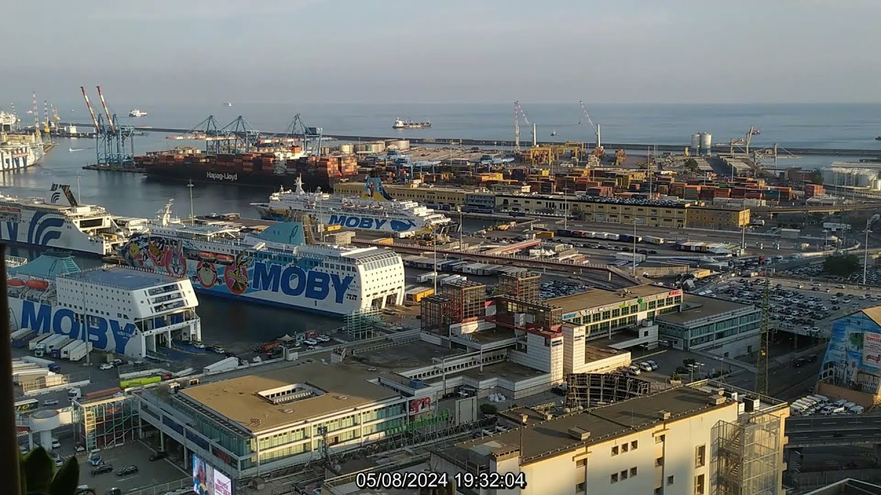 #41 05/08/2024 24 Ore di Vita al Porto di Genova (Italy) - Timelapse a Velocit&agrave; 240x