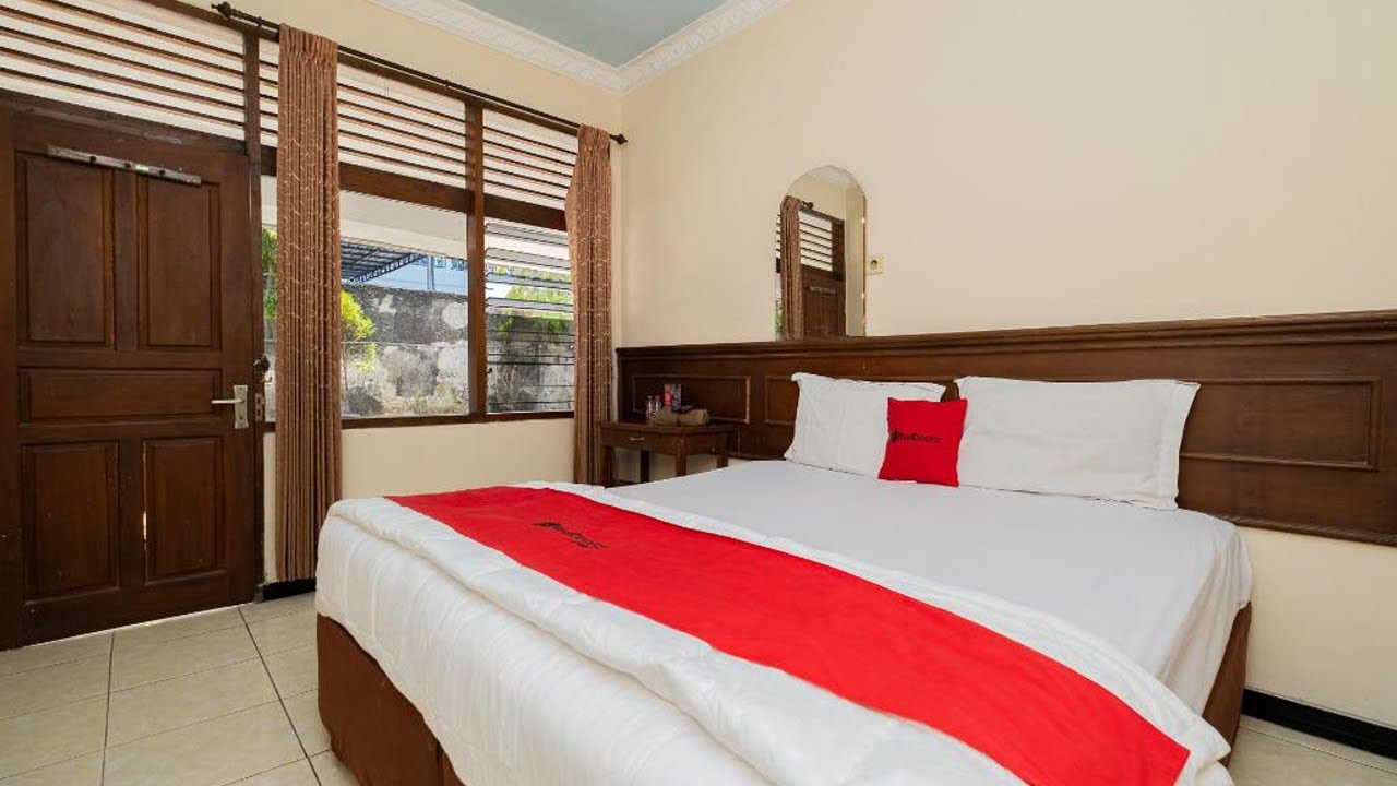 [HotelATG] Review RedDoorz near Bojonegoro Train Station
