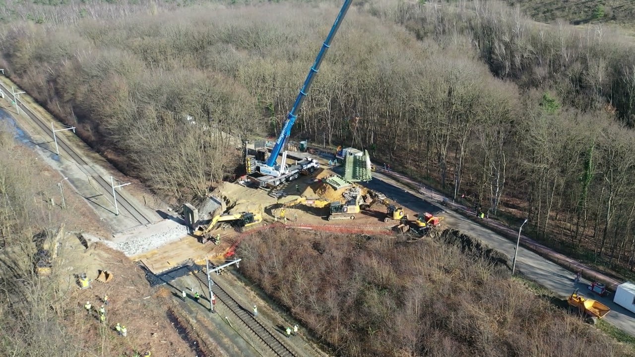 Beringen, L15 - brug Steenstortstraat - hijsen brug