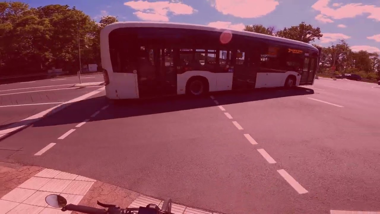 Straßenverkehr Alltag in Marburg 137