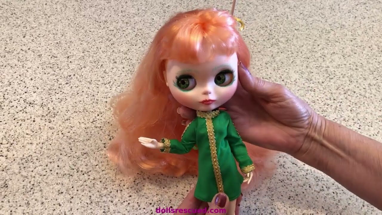 *Ирландская танцовщица* — совместная работа с @TinasReborns над созданием куклы Blythe на заказ.