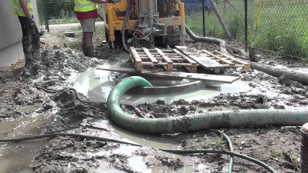 Odwiert pod kolektor pionowy - płuczka iłowa z xantanem