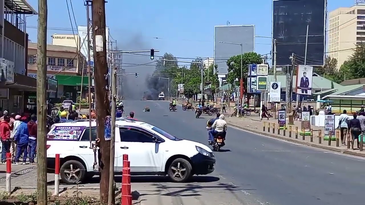 Eldoret Police lob teargas to disperse demonstrators following the death of a Boda boda rider.
