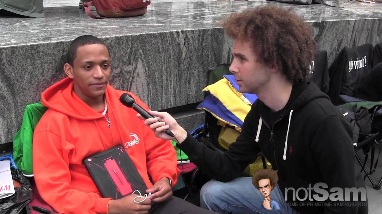 What's the Haps- w/Sam Roberts at the iPhone Line in NYC