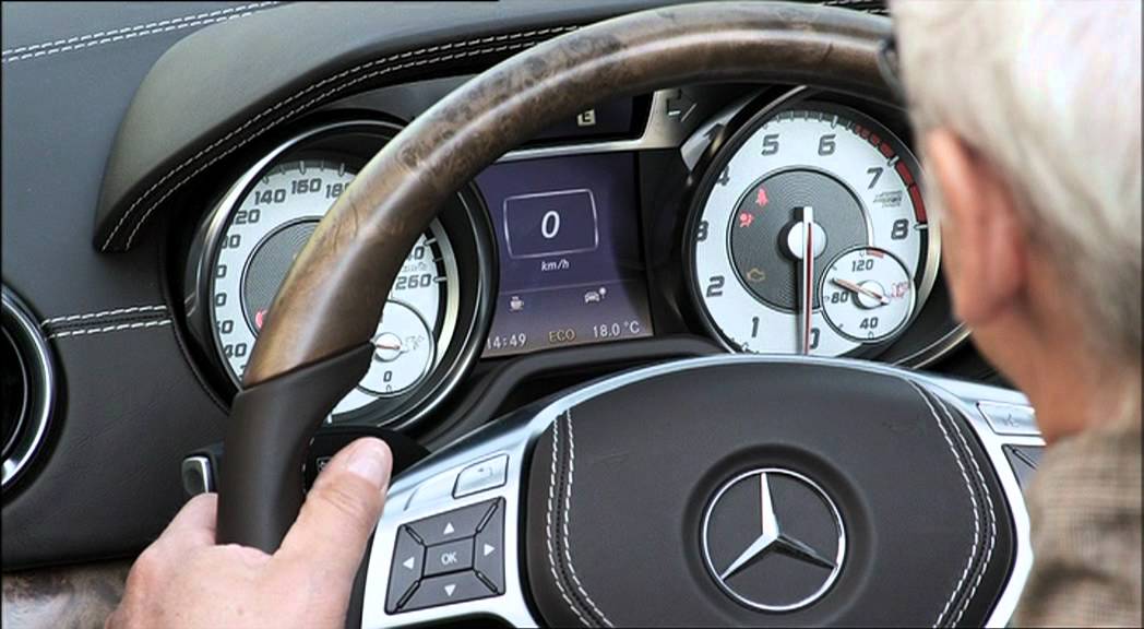 Mercedes-Benz; SL-Class - Driving Scenes