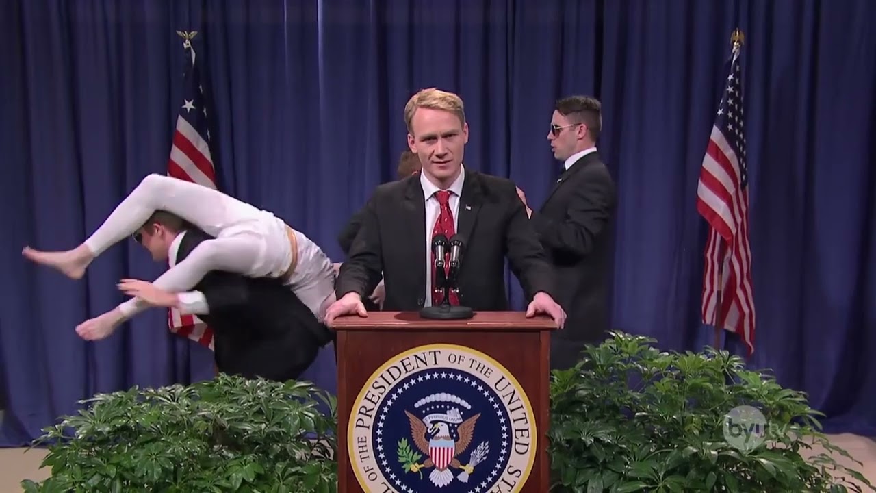 The Best of Studio C S02E56 Presidential Shoulder Angel