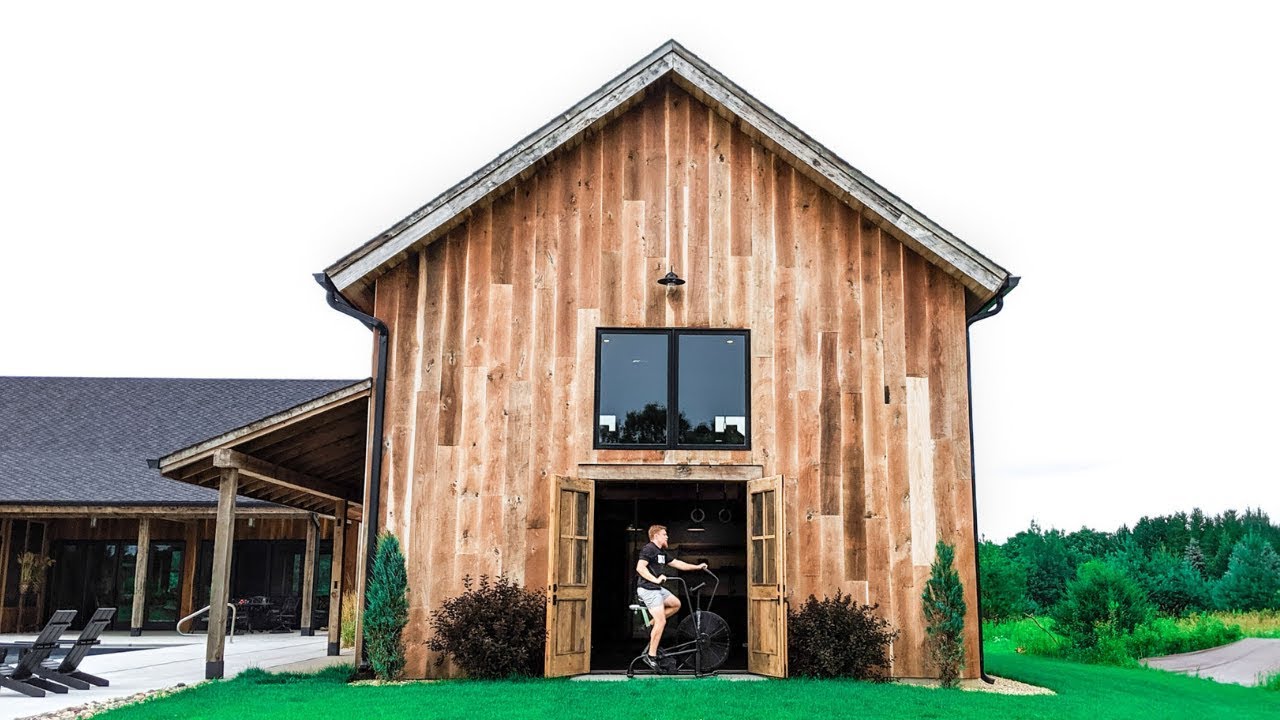 This Modern Barn Gym Will Blow Your Mind
