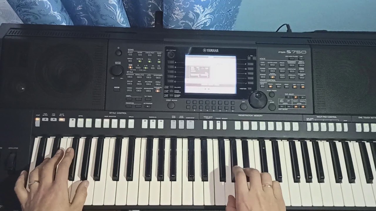 Інструментальний вальс YAMAHA PSR S750
