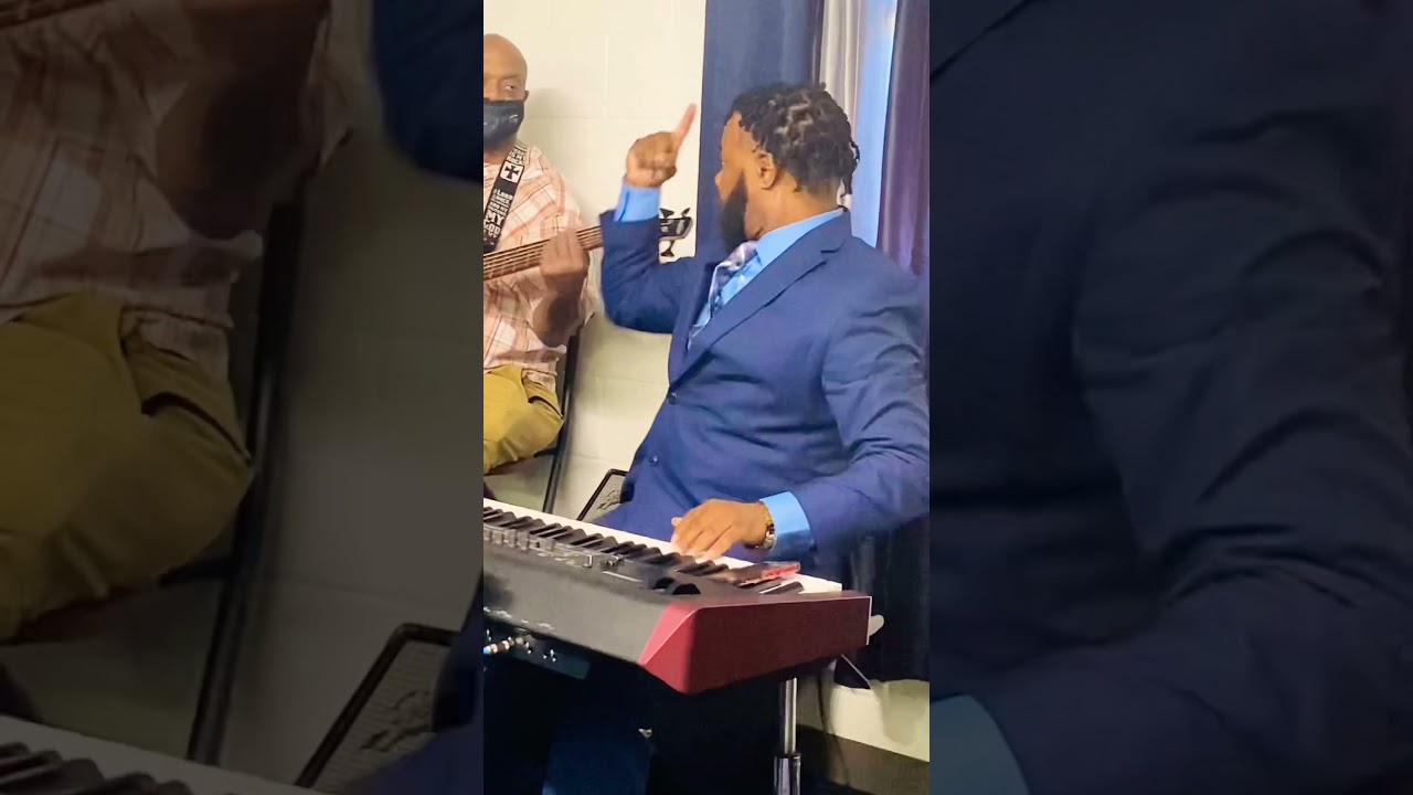 Preacher Chords Part 3 &ldquo; When The Minister of Music says Watch 👀 Me&rdquo; Keithan Epps on Keys 🎹