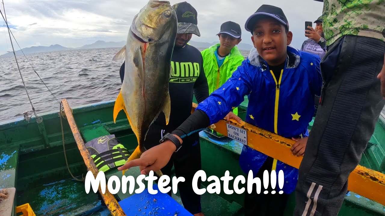 FISH AFTER FISH AFTER FISH & A SURPRISE MONSTER CATCH!!! Fishing The Shallows Of The Gulf W/Kalpoos!
