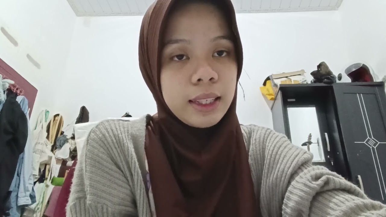 (Pronounciation) Nailah Alodia Putri 