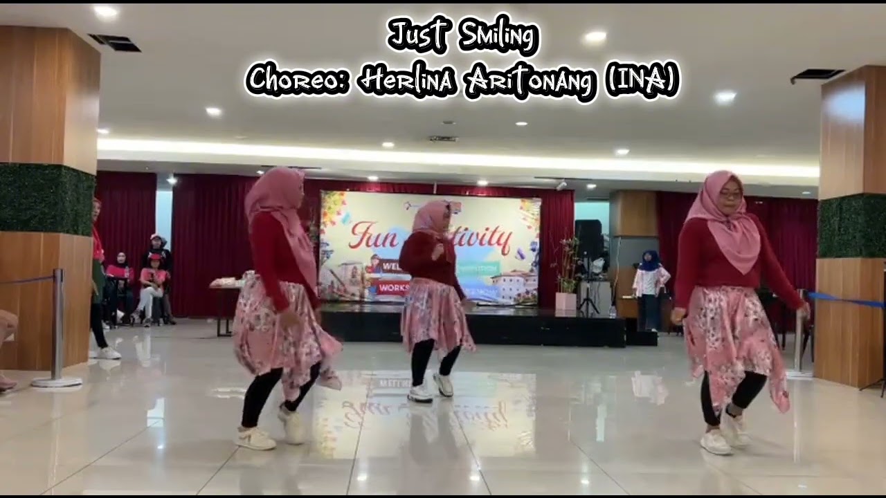 Just Smiling Line Dance (Choreo: Herlina Aritonang (INA) - Desember 2025