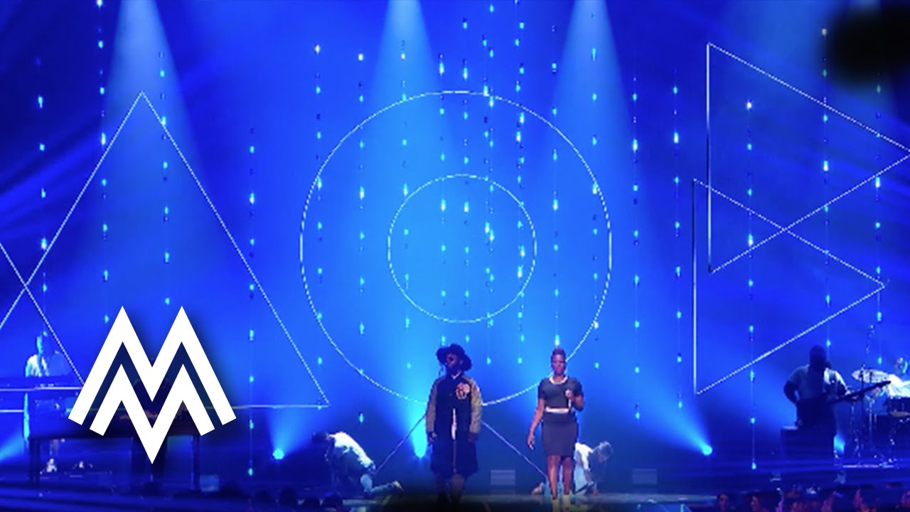 Naughty Boy FT Arrow Benjamin & Shezar | 'Runnin' (Lose It All)' live at MOBO Awards | 2015 | MOBO